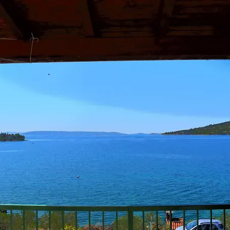 By The Sea - Trogir - 7509 公寓