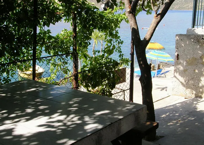By The Sea - Trogir - 7509 *